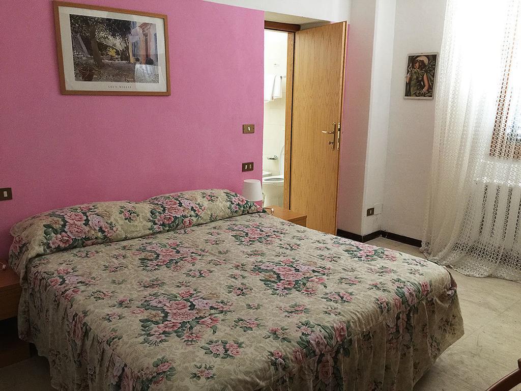 Albergo Ristorante La Torretta Castiglione dei Pepoli Room photo